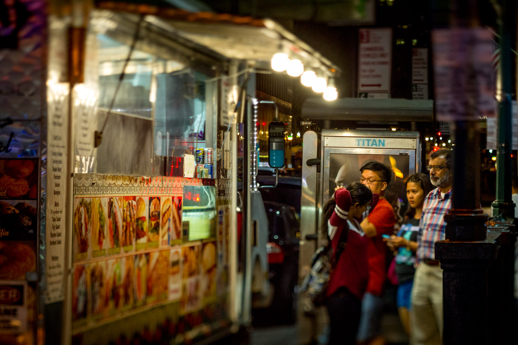 It's a family afair at a food cart in Times Square